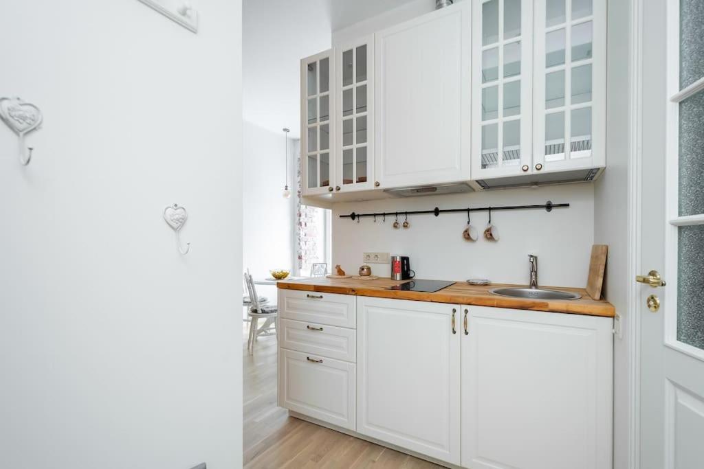 Cozy Studio Apartment Tallinn Kültér fotó